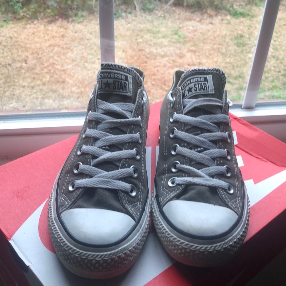 Grey Converse - Picture 2 of 4